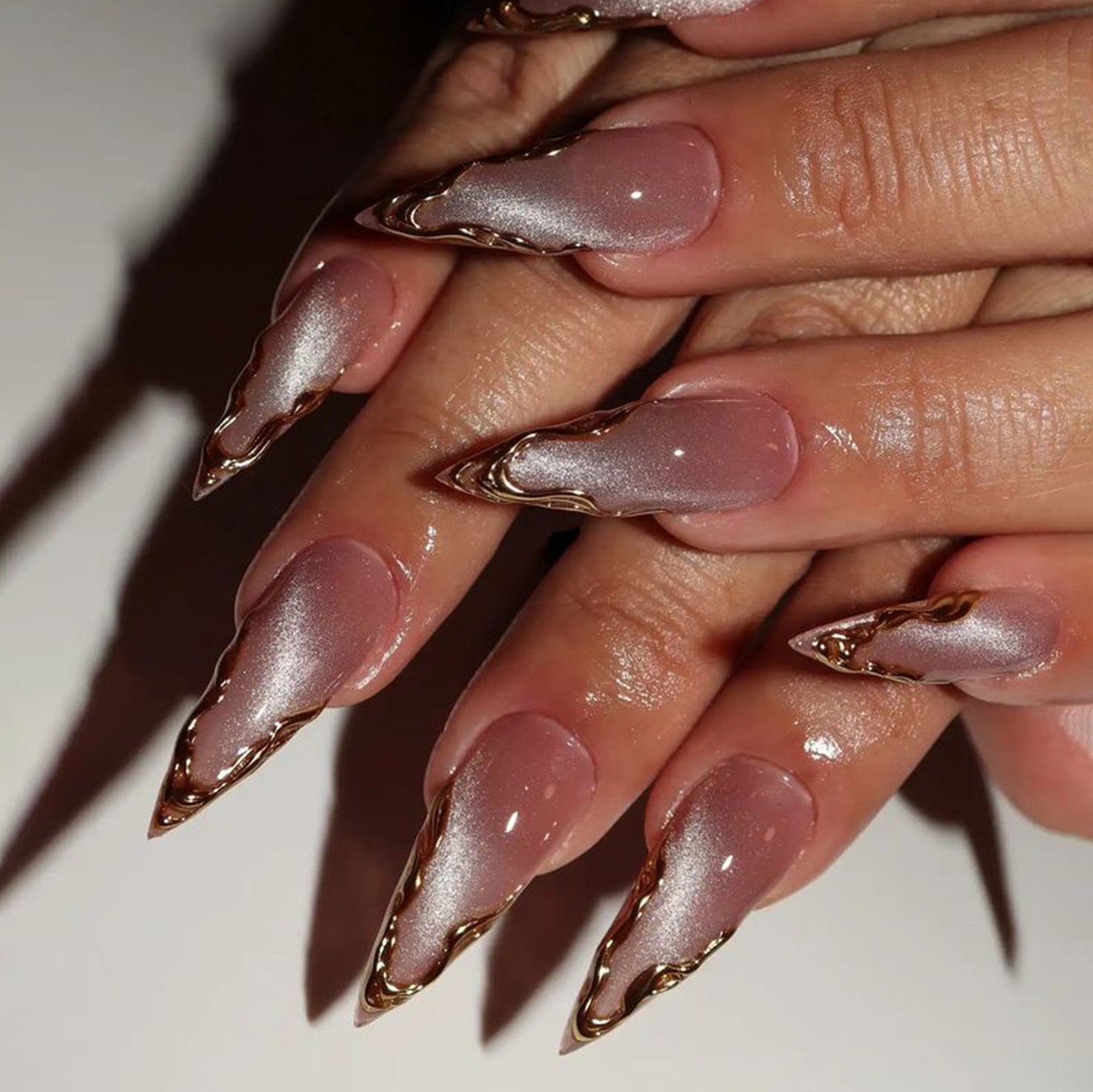 Nail Art Cat Eye Simple - Unghie Finte a Mandorla Effetto Occhio