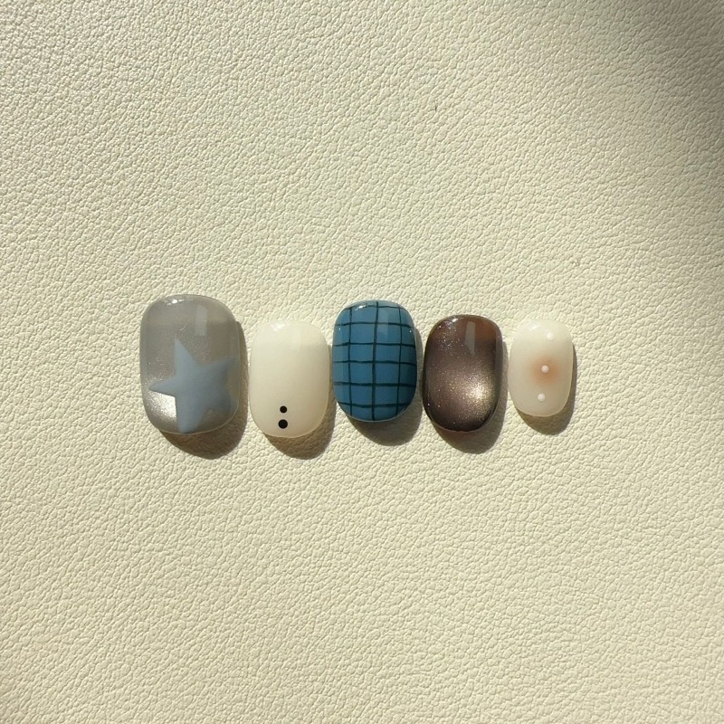 10 Pezzi Unghie Finte Quadrate - Nail Art Cat Eye Simple recensione e prezzo