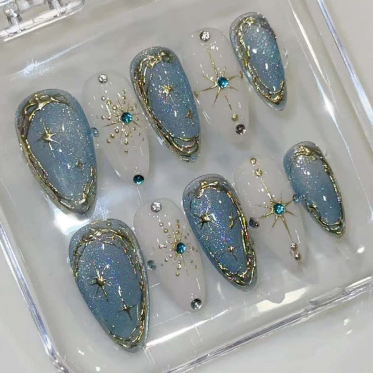 Set di 24 Unghie Finte Blu a M - Nail Art Inspo recensione e prezzo